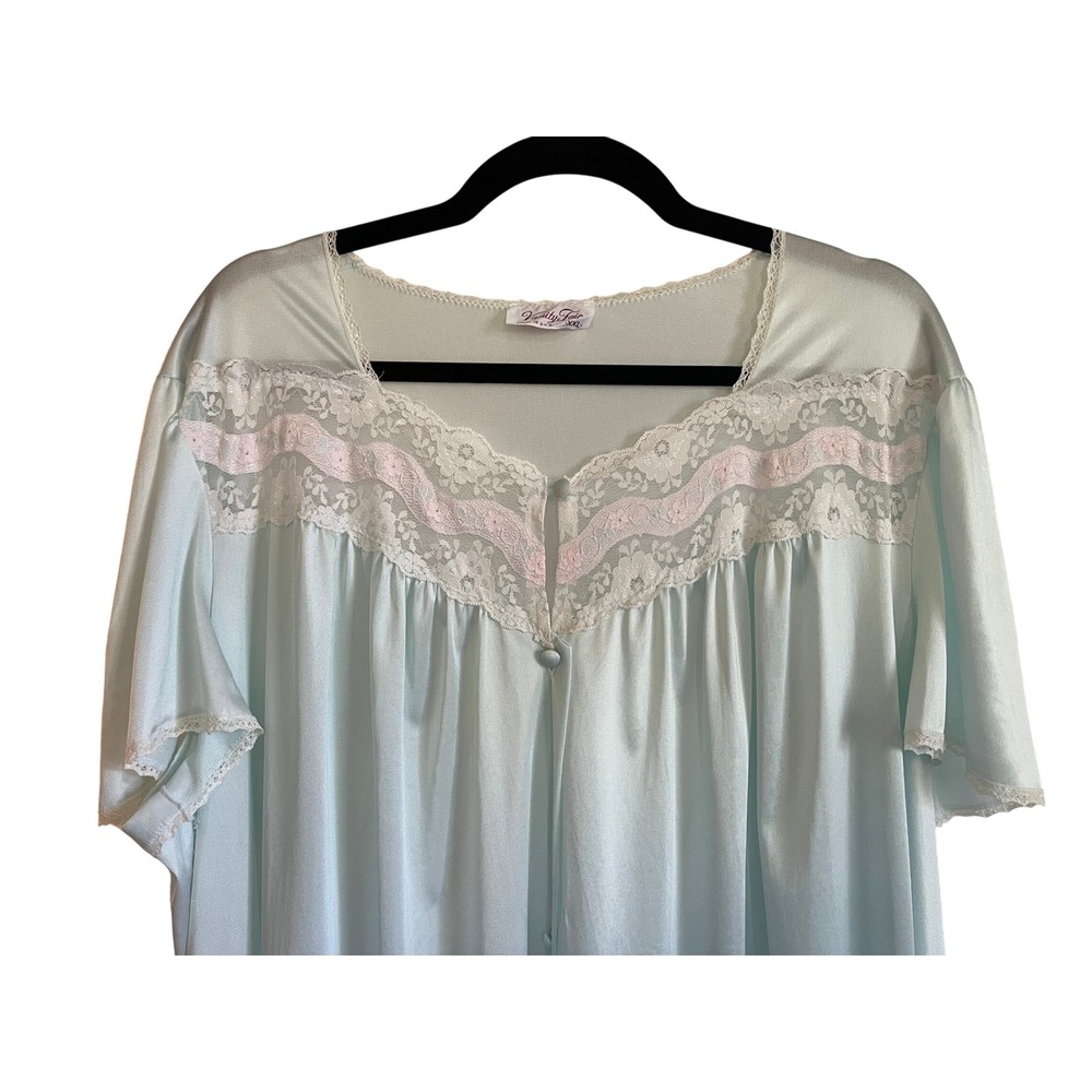 Vintage Vanity Fair Lacy Nightgown - Picture 2 of 7